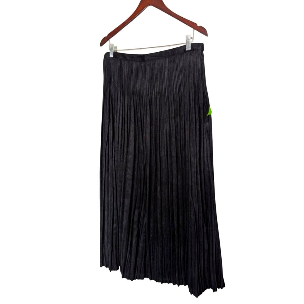 Beautiful Maxi Pleated Skirt Size Medium